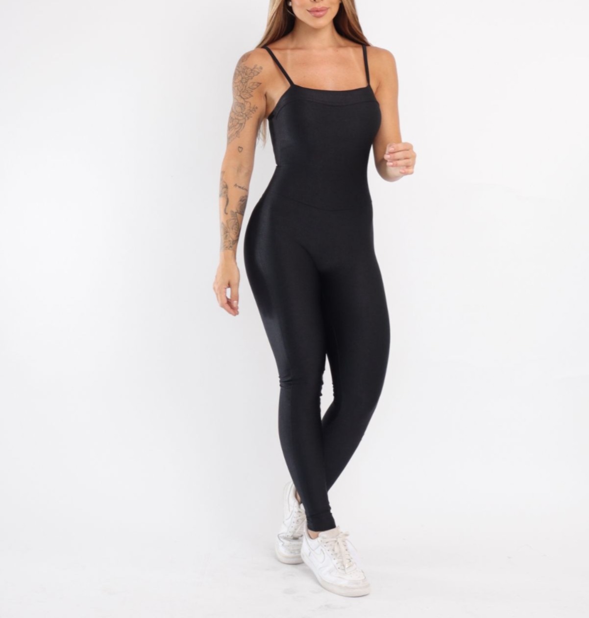 MACACÃO CELINA PRETO 1