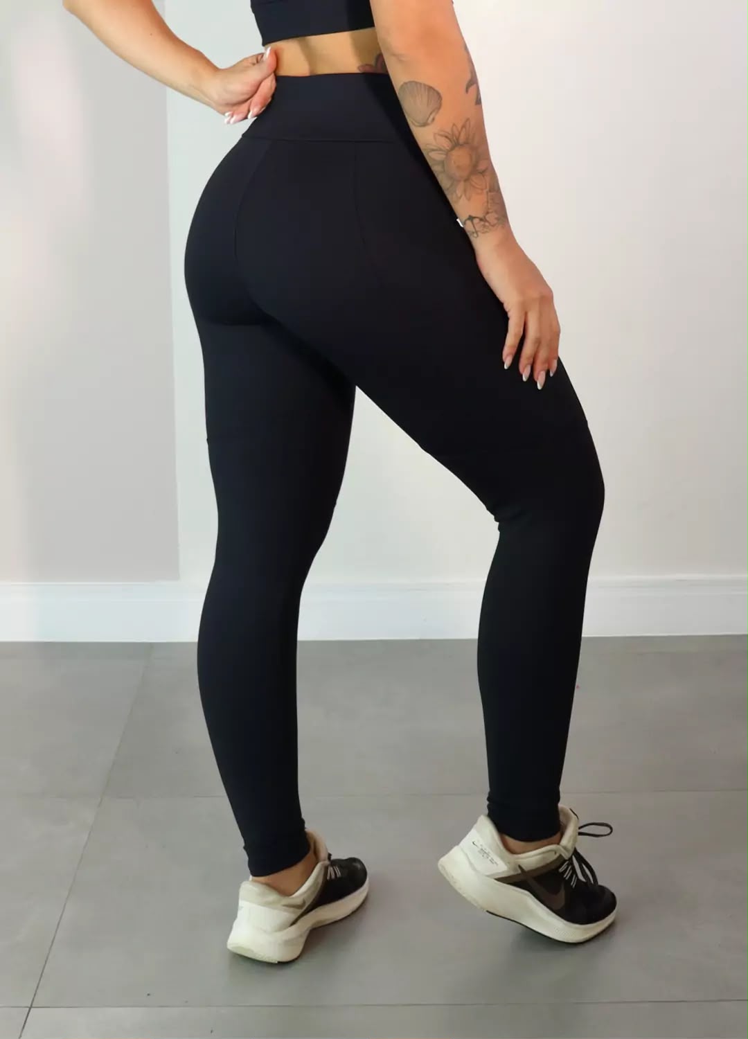 CALÇA ISIS - PRETO 2